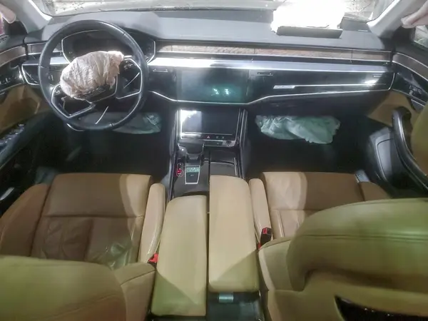WAU8DAF81KN009285 2019 AUDI A8 - Image 8