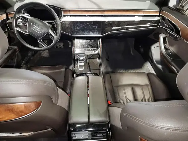 WAU8DAF81KN021100 2019 AUDI A8 - Image 8