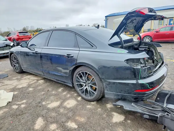 WAU8DAF81MN031385 2021 AUDI A8 - Image 2