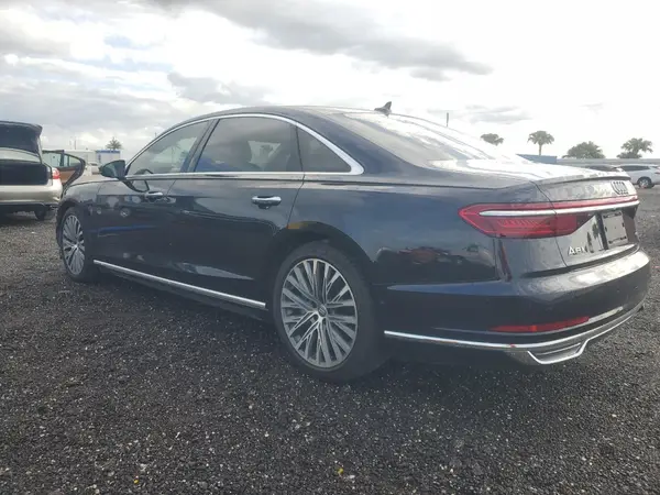 WAU8DAF82KN003415 2019 AUDI A8 - Image 2