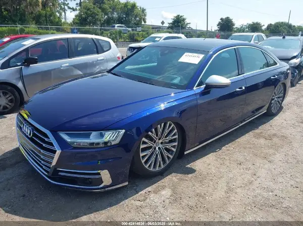WAU8DAF82KN017394 2019 AUDI A8 - Image 2