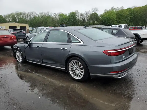 WAU8DAF83KN018621 2019 AUDI A8 - Image 2