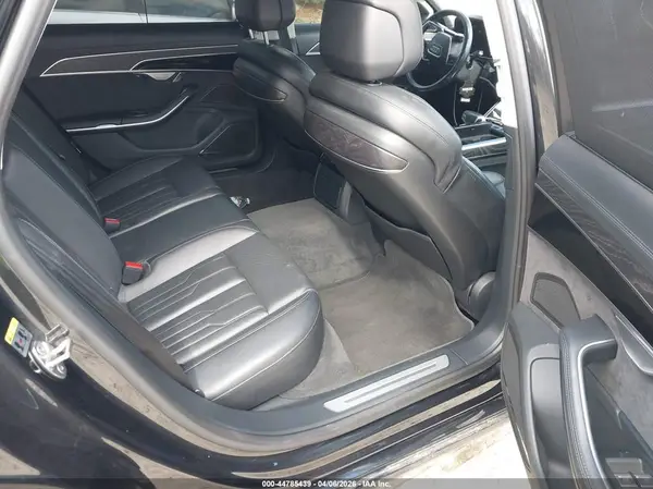 WAU8DAF84KN003366 2019 AUDI A8 - Image 8