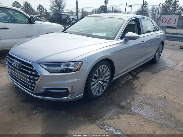 WAU8DAF84KN005196 2019 AUDI A8 - Image 2