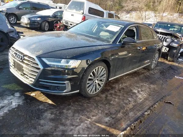WAU8DAF84KN012665 2019 AUDI A8 - Image 2