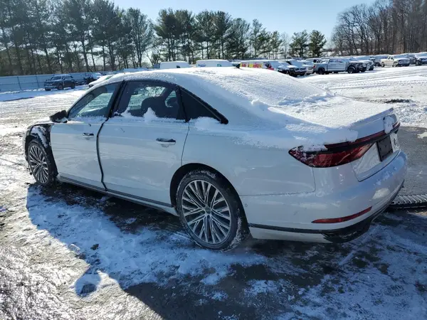 WAU8DAF84KN015999 2019 AUDI A8 - Image 2