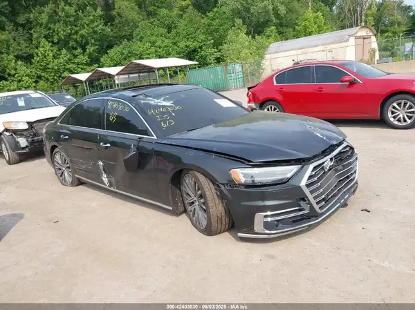 WAU8DAF84MN030988 2021 AUDI A8 - Image 1