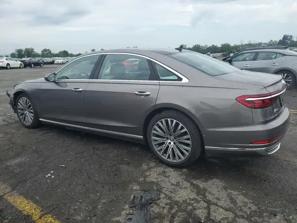 WAU8DAF85KN001836 2019 AUDI A8 - Image 2
