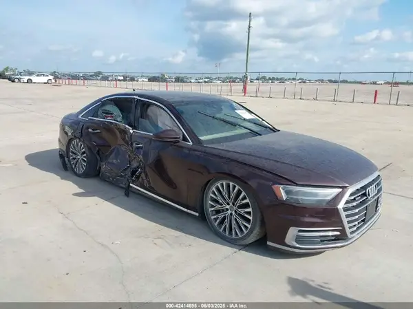 WAU8DAF85KN004784 2019 AUDI A8 - Image 1