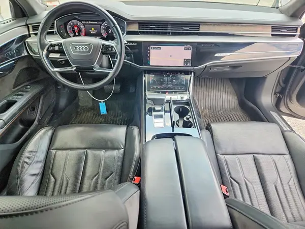 WAU8DAF86KN016314 2019 AUDI A8 - Image 8