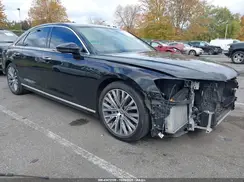 WAU8DAF88KN005587 2019 AUDI A8