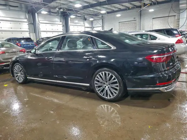 WAU8DAF88KN012684 2019 AUDI A8 - Image 2