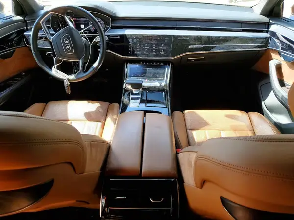 WAU8DAF88KN017433 2019 AUDI A8 - Image 8