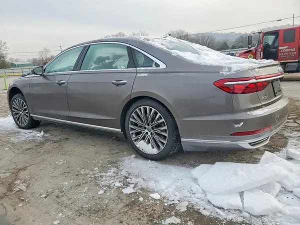 WAU8DAF88KN017948 2019 AUDI A8 - Image 2