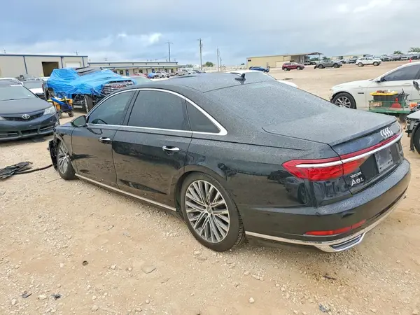 WAU8DAF88KN019800 2019 AUDI A8 - Image 2