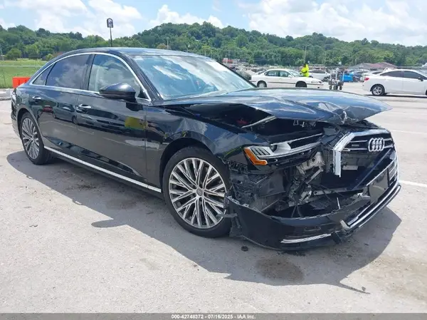 WAU8DAF89KN005520 2019 AUDI A8 - Image 1