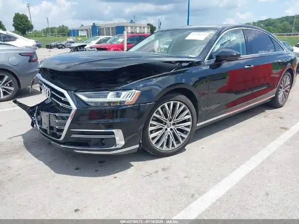 WAU8DAF89KN005520 2019 AUDI A8 - Image 2