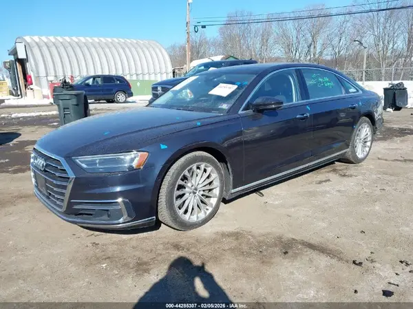 WAU8DAF89KN009132 2019 AUDI A8 - Image 2