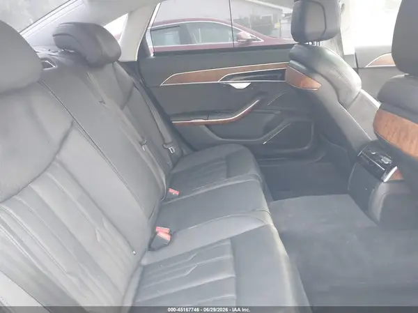 WAU8DAF89KN009776 2019 AUDI A8 - Image 8