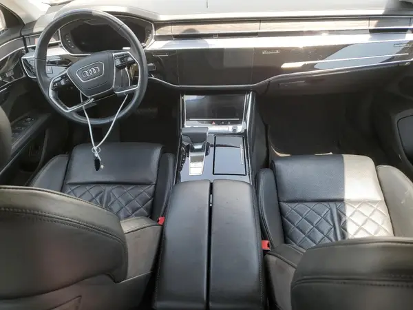 WAU8DAF89KN010684 2019 AUDI A8 - Image 8