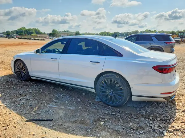 WAU8DAF89KN013116 2019 AUDI A8 - Image 2