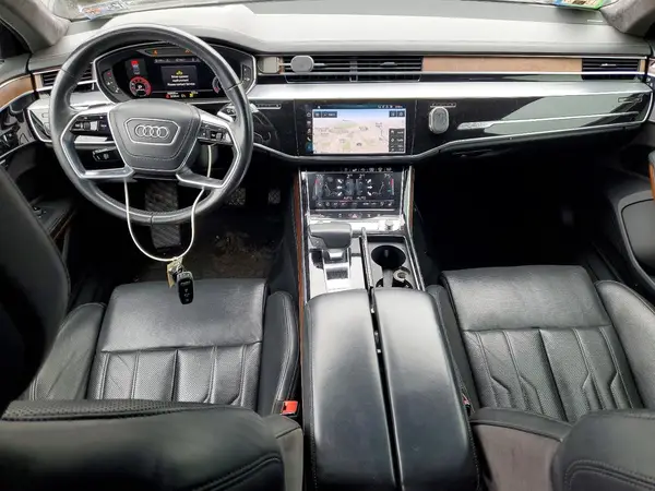 WAU8DAF89KN018168 2019 AUDI A8 - Image 8
