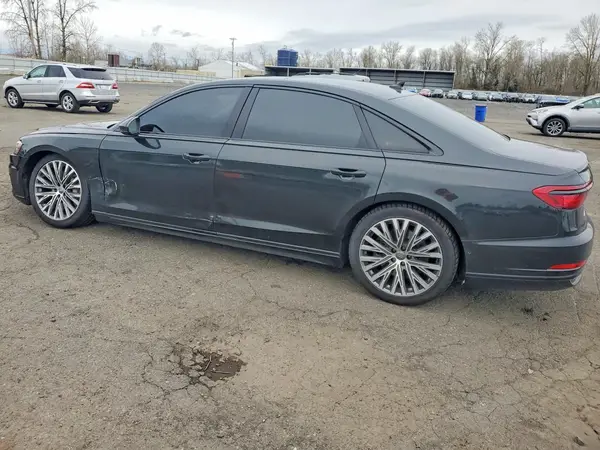 WAU8DAF8XKN003436 2019 AUDI A8 - Image 2