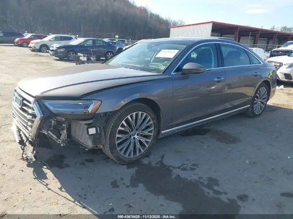 WAU8DAF8XKN010337 2019 AUDI A8 - Image 2