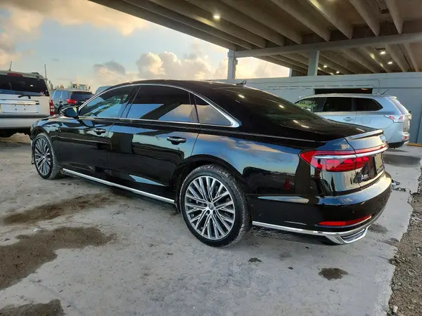 WAU8DBF84KN013921 2019 AUDI A8 - Image 2