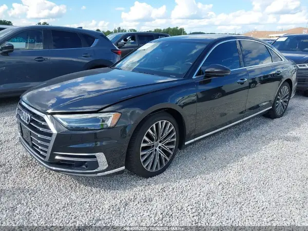 WAU8DBF89KN012697 2019 AUDI A8 - Image 2