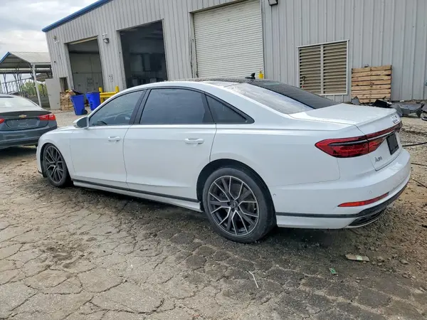 WAU8EAF80LN004366 2020 AUDI A8 - Image 2