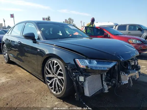 WAU8EAF80MN023985 2021 AUDI A8 - Image 1
