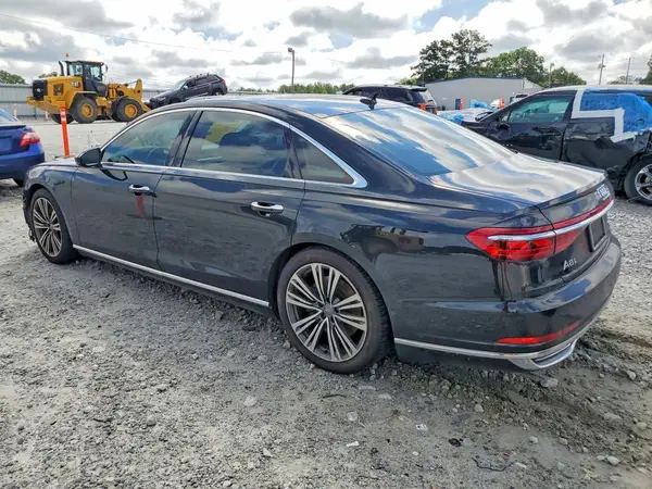 WAU8EAF84KN023856 2019 AUDI A8 - Image 2