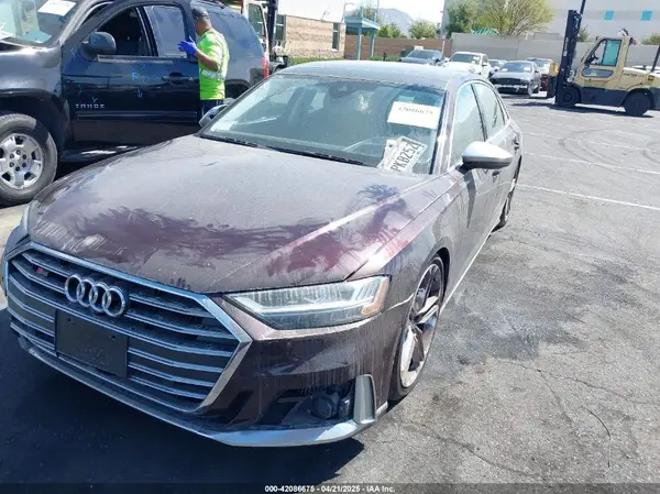 WAU8SAF80LN014792 2020 AUDI S8 - Image 2