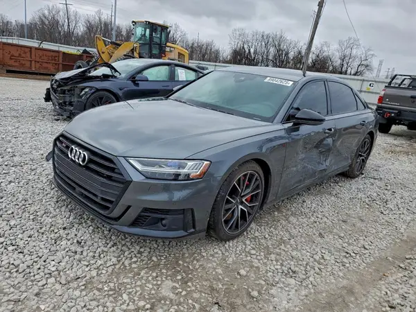 WAU8SAF80LN015215 2020 AUDI S8