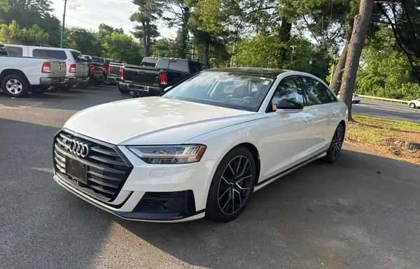 WAU8SAF82LN011960 2020 AUDI S8 - Image 2