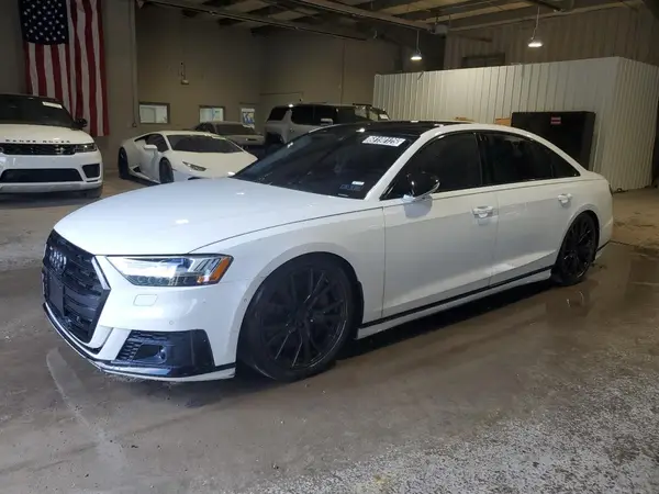 WAU8SAF8XLN001077 2020 AUDI S8