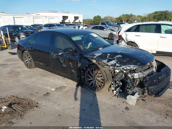 WAU8SBF8XMN025354 2021 AUDI S8
