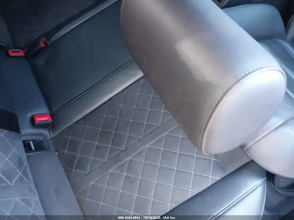 WAUA4AF44KA106289 2019 AUDI S4 - Image 8