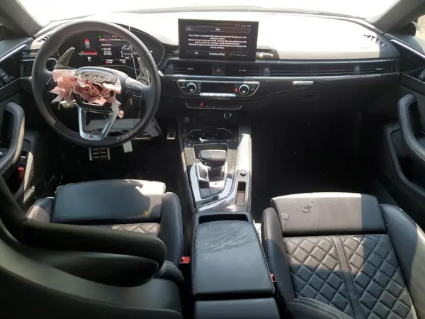 WAUA4CF51NA010077 2022 AUDI RS5 - Image 8
