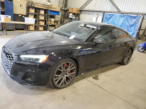 WAUA4CF52NA038874 2022 AUDI RS5 - Image 1