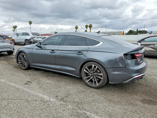 WAUA4CF56NA028154 2022 AUDI S5 - Image 2