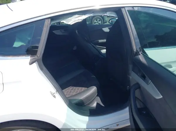 WAUA4CF58KA057635 2019 AUDI S5 - Image 8