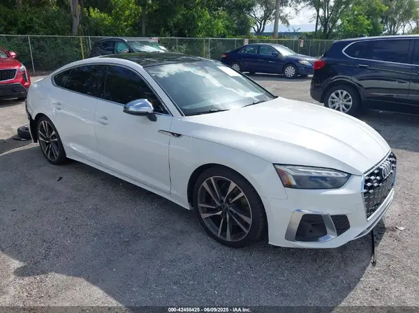 WAUA4CF59MA035386 2021 AUDI S5 - Image 1