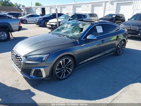 WAUA4CF59NA032604 2022 AUDI S5 - Image 2