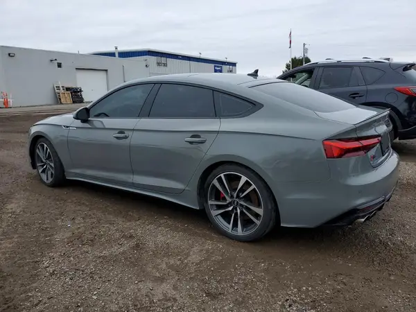 WAUA4CF5XNA037505 2022 AUDI RS5 - Image 2