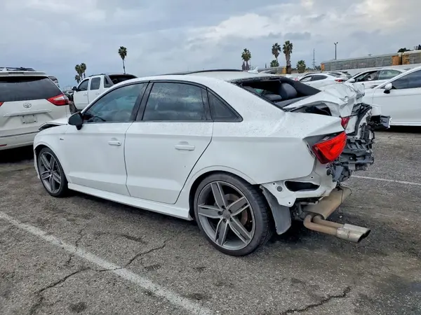 WAUA7GFF8G1048464 2016 AUDI A3 - Image 2