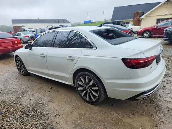WAUABAF43MN011384 2021 AUDI A4 - Image 2