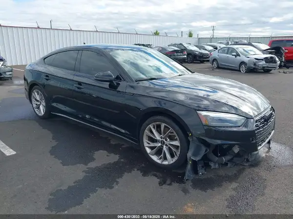 WAUABCF52MA038989 2021 AUDI A5 - Image 1