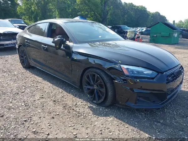 WAUABCF53NA028277 2022 AUDI A5 - Image 1